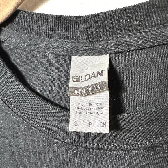 Yellowstone National Park S Small Tee T-Shirt Black NWOT - Picture 4 of 7